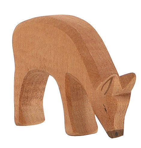 Ostheimer Hirschkuh fressend